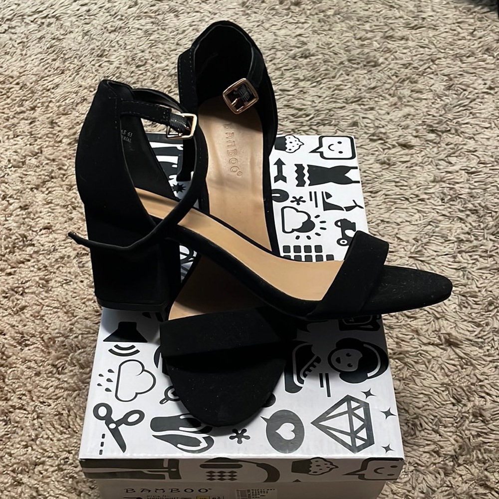 NEW BAMBOO BLACK HEELS